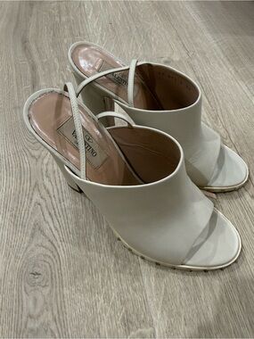 Valentino Cream Leather Slingback Open-Toe Heels